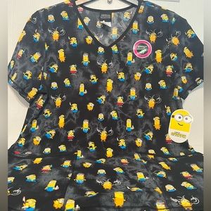 Illumination Minions Performance Ultra Soft Top NWT